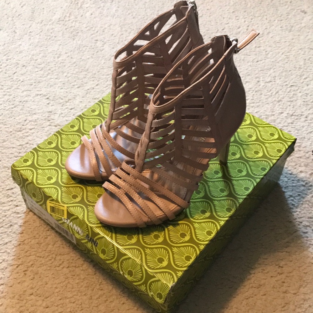 Gianni Bini Leuca Pink Marble Caged Peep Toe Heels